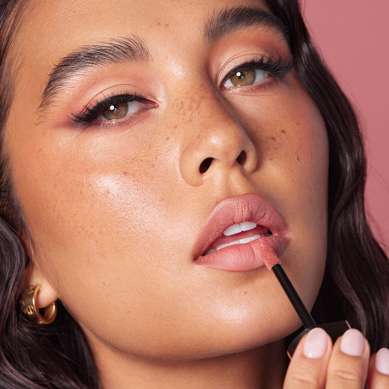 Malt / Blush Brown / Crush | Pucker Up Lip Trio On Model