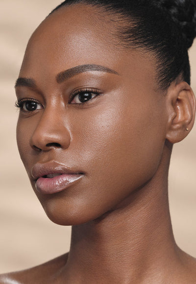 Get The Look: Using Smooth Blur Bronzer in Beach Bum Bronze